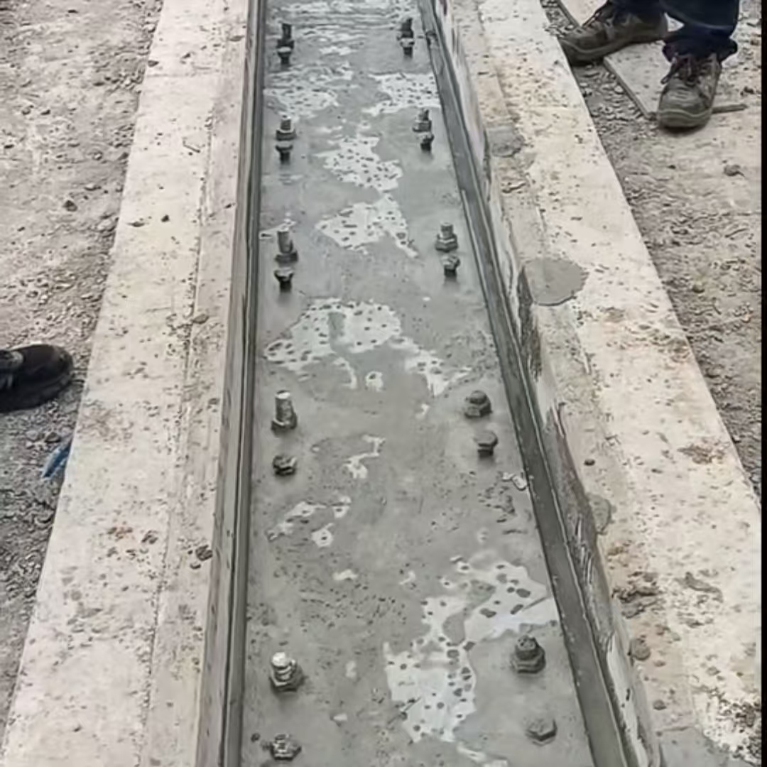 荔城港口码头起重机龙门吊重型机械设备稳固用早强快凝轨道胶泥
